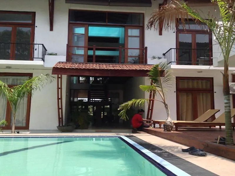 Hotel Villa Kapuru Negombo